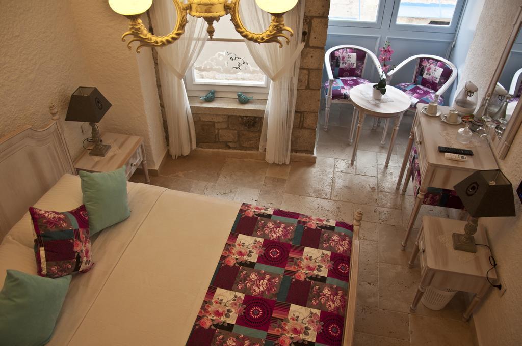Galya Otel Alacati Cameră foto